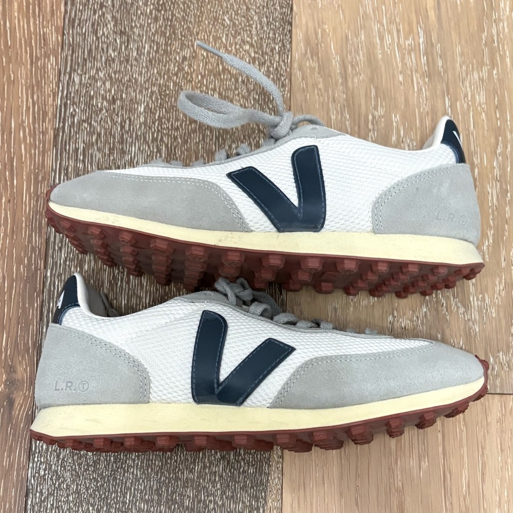 Vera Rio Branco Size 8.5